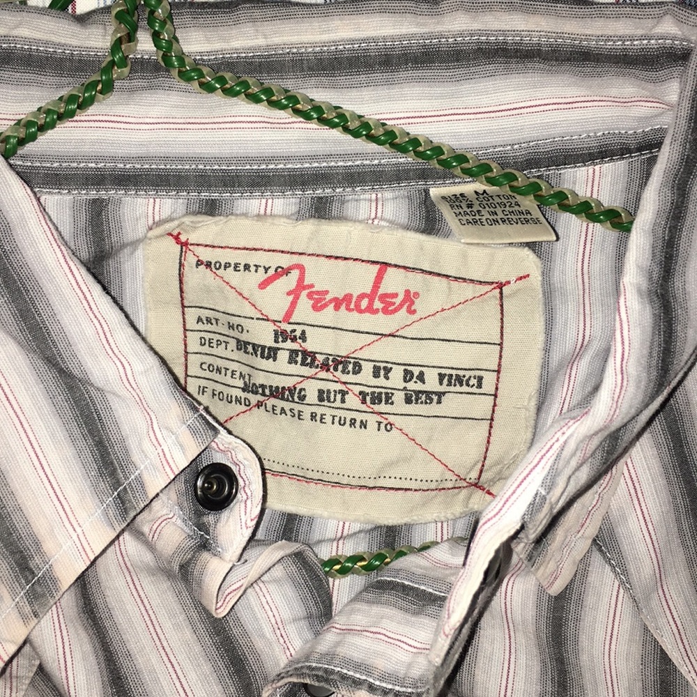 Fender Guitar button down - Picture 2 of 3